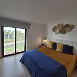 T2 86b Na Sao Rafael, Vista Mar - Apartment *