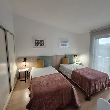 T2 86b Na Sao Rafael, Vista Mar - Apartamento *