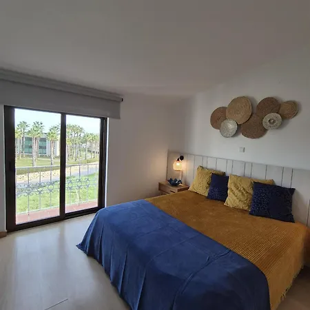 T2 86b Na Sao Rafael, Vista Mar - Apartamento *